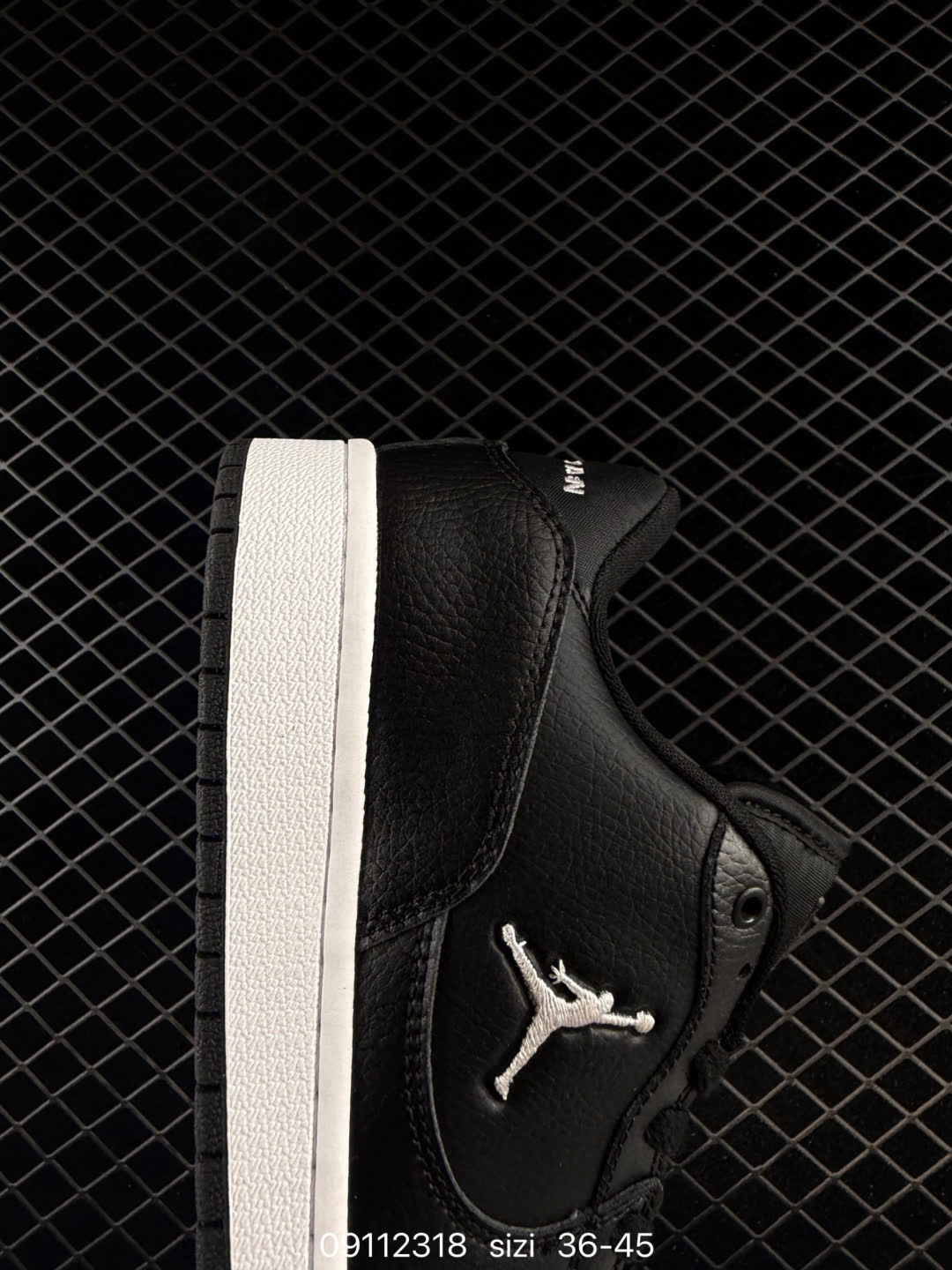 Jordan AIR COURT CONNECT LOW